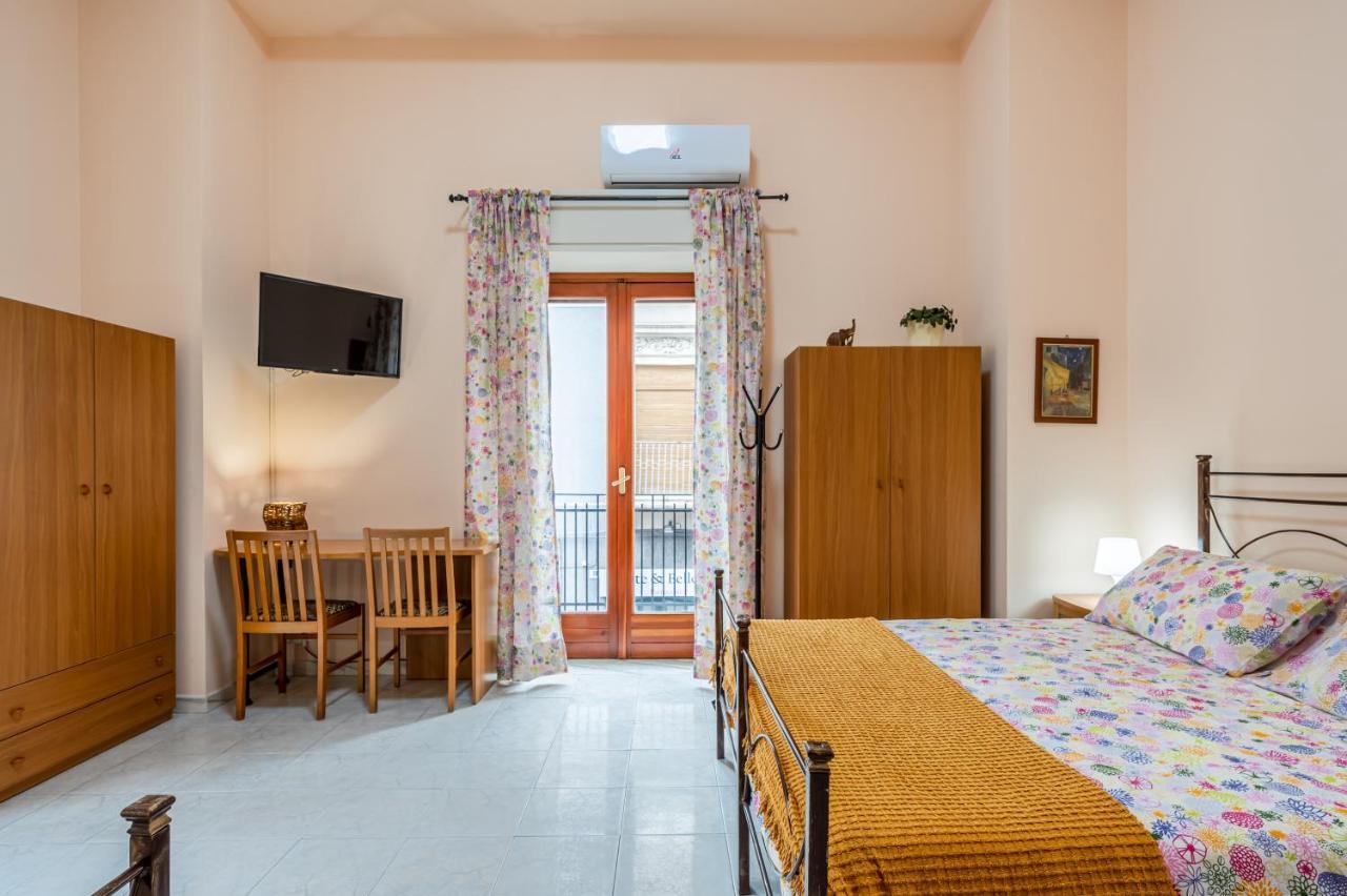 Catania Central And Comfy Apartments Kültér fotó